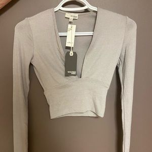 Aritzia long sleeve crop